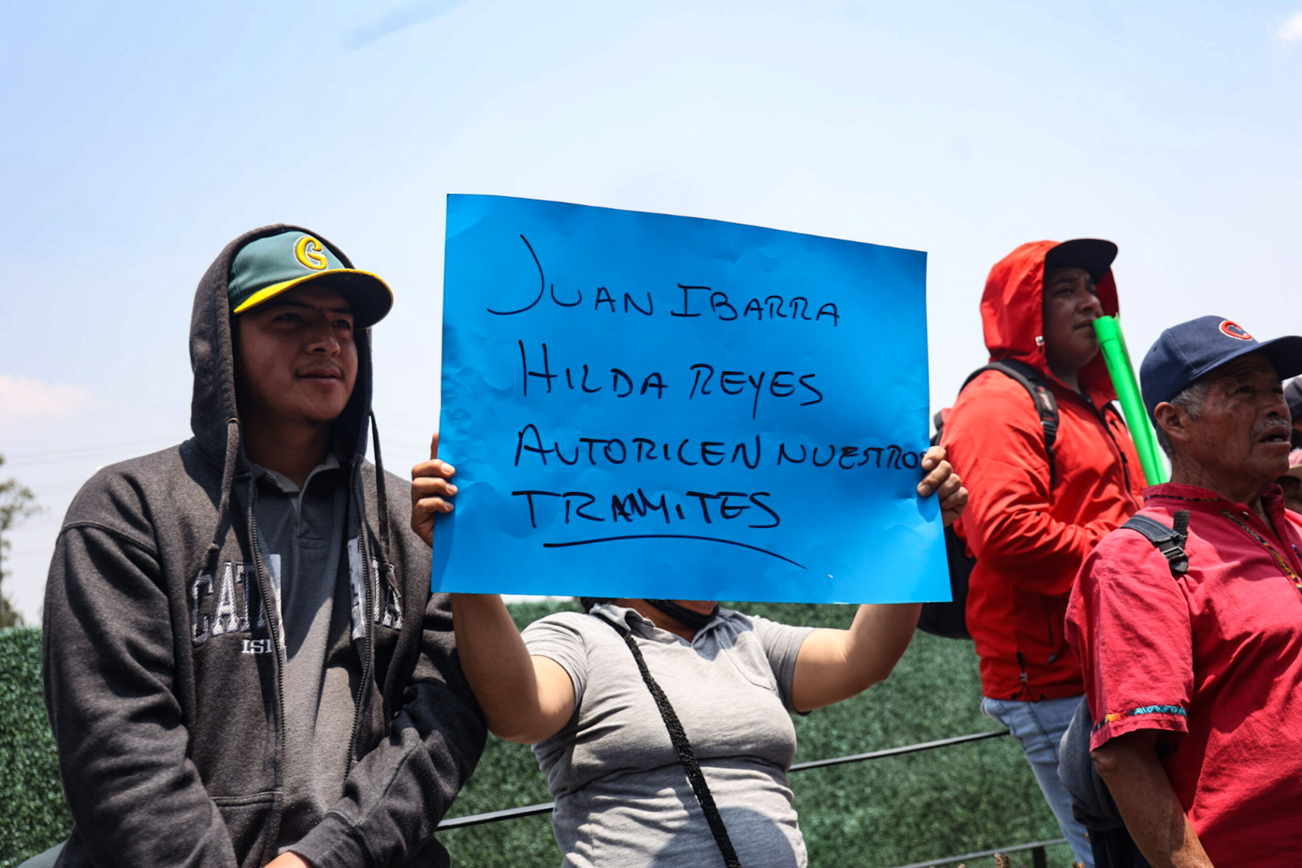 Campesinos protestan en el SAT Puebla por saldo IEPS