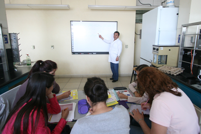 Docentes BUAP: enseñanza, investigación y gestión