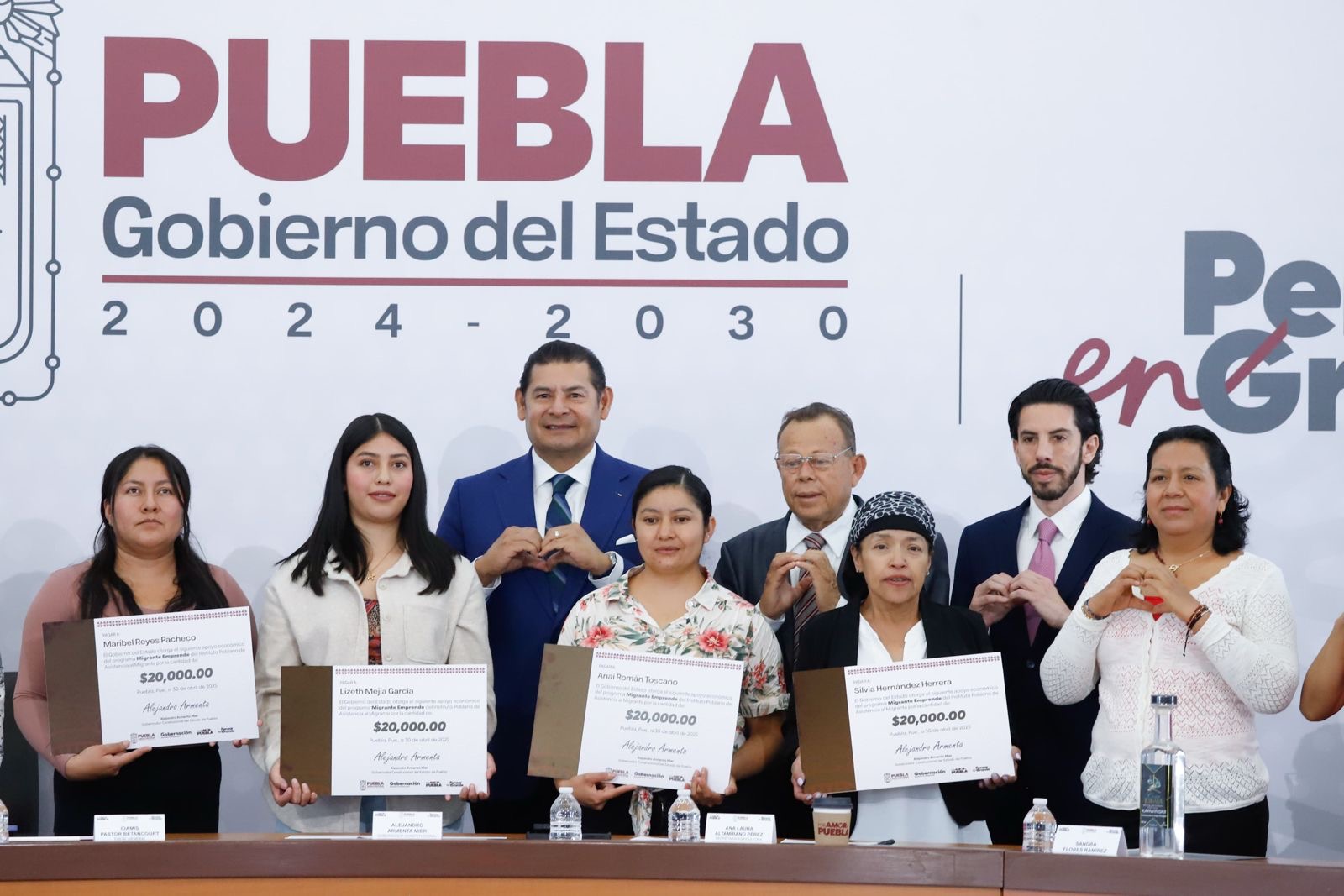 Migrantes repatriados emprenden y transforman Puebla