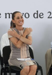 Sheinbaum alcanza 81% de aprobación en abril