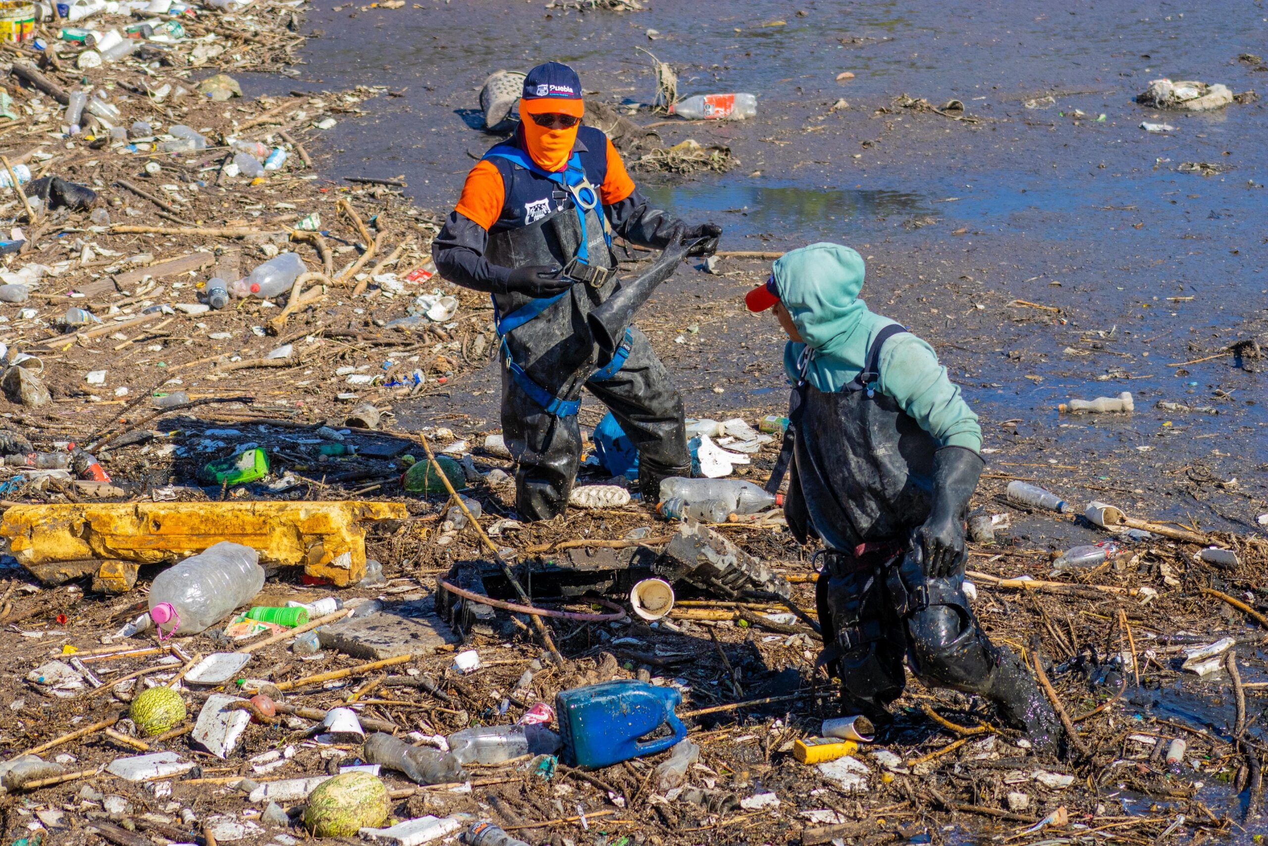 Limpieza preventiva en Puebla ante lluvias: 53.8 ton de basura