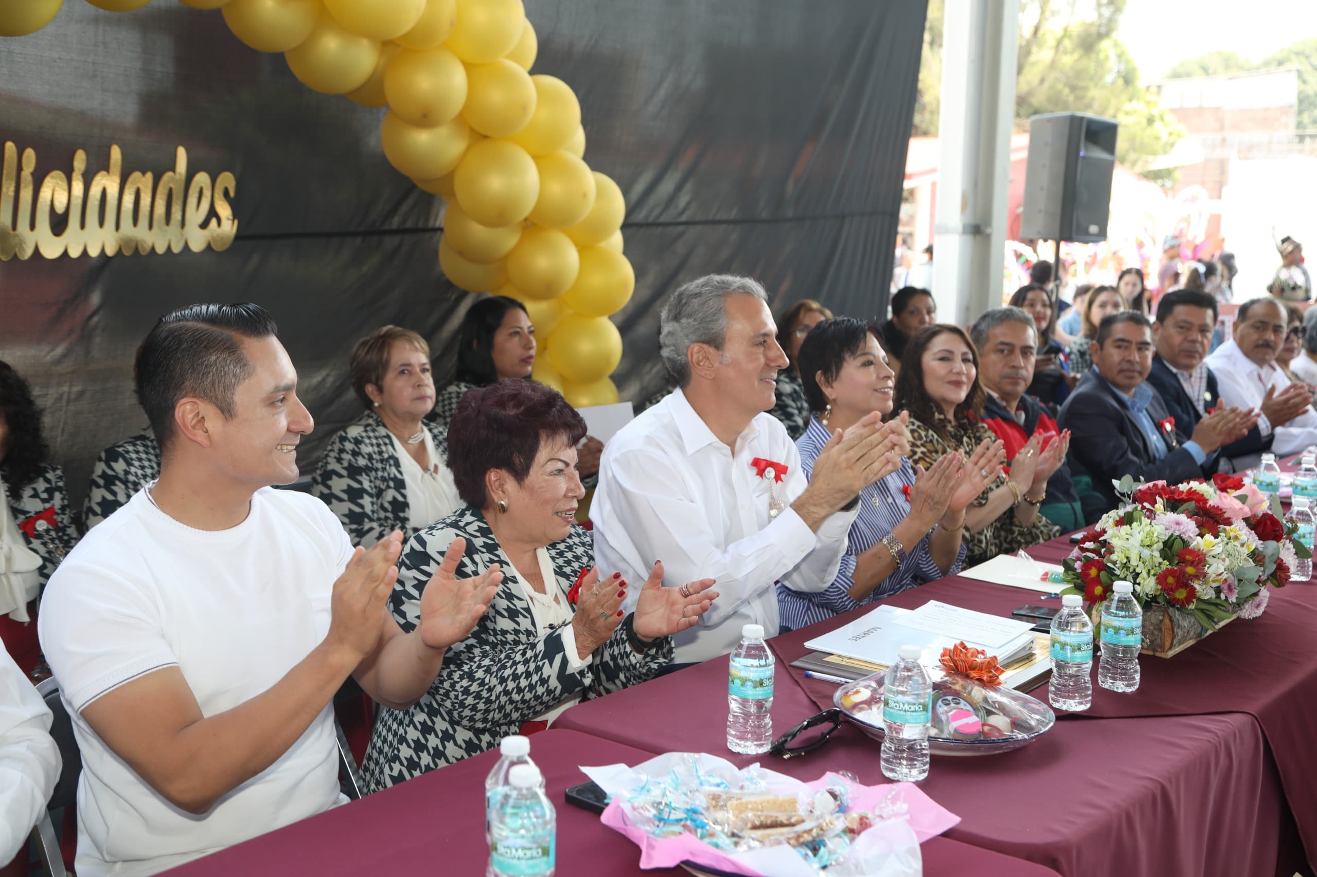 Pepe Chedraui reconoce labor docente en Puebla
