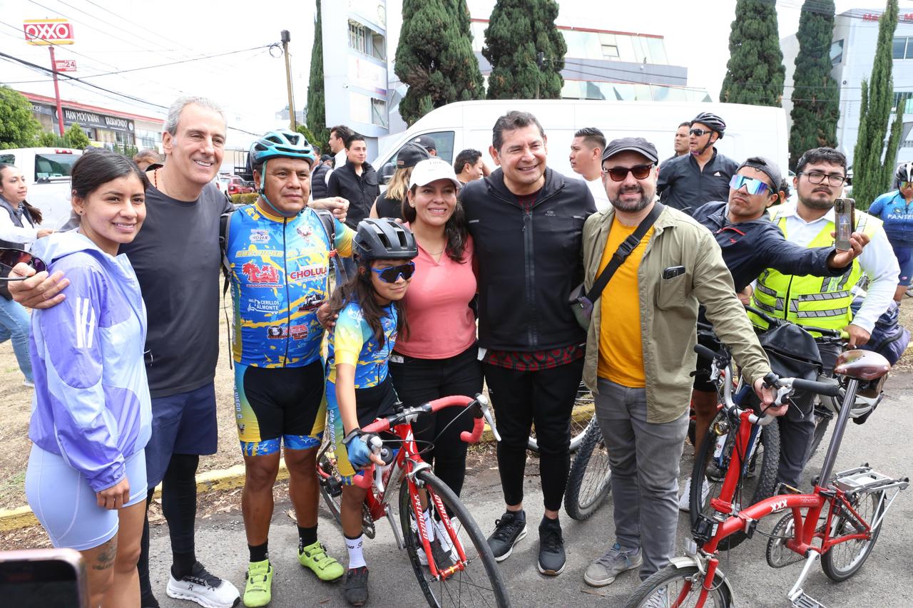 Armenta impulsa ciclovía Puebla-Cholula