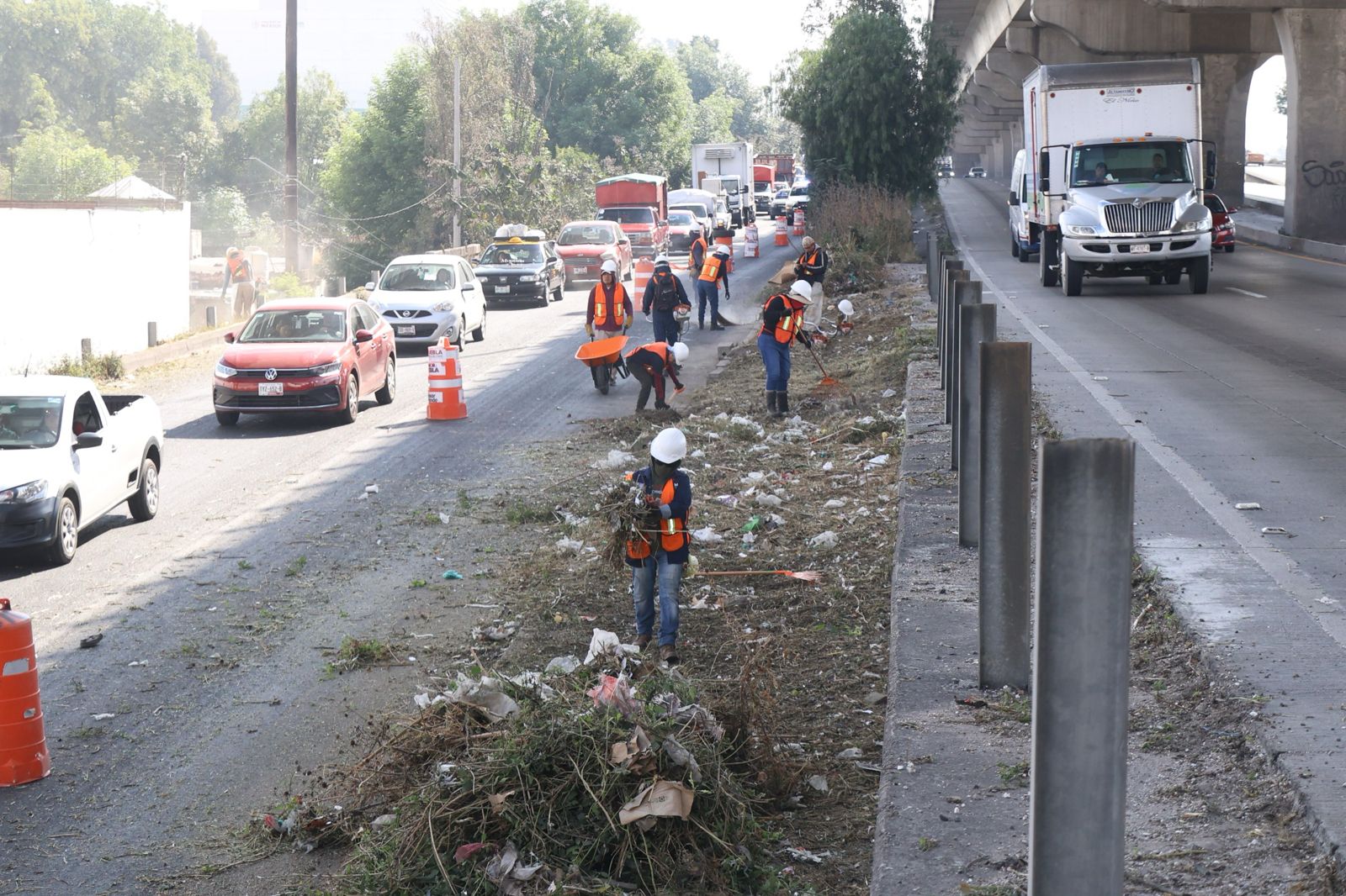 Gobierno mejora carreteras por lluvias en Puebla