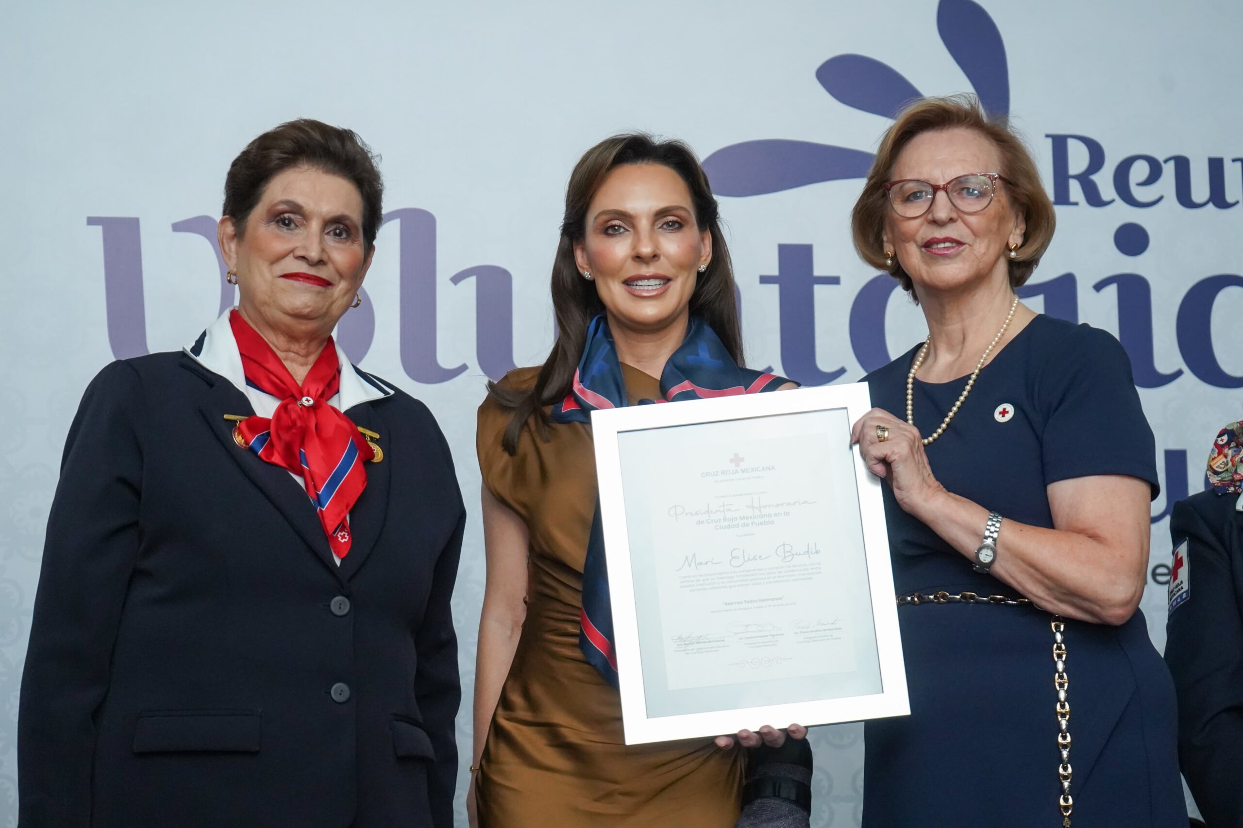 MariElise Budib asume presidencia honoraria en Cruz Roja