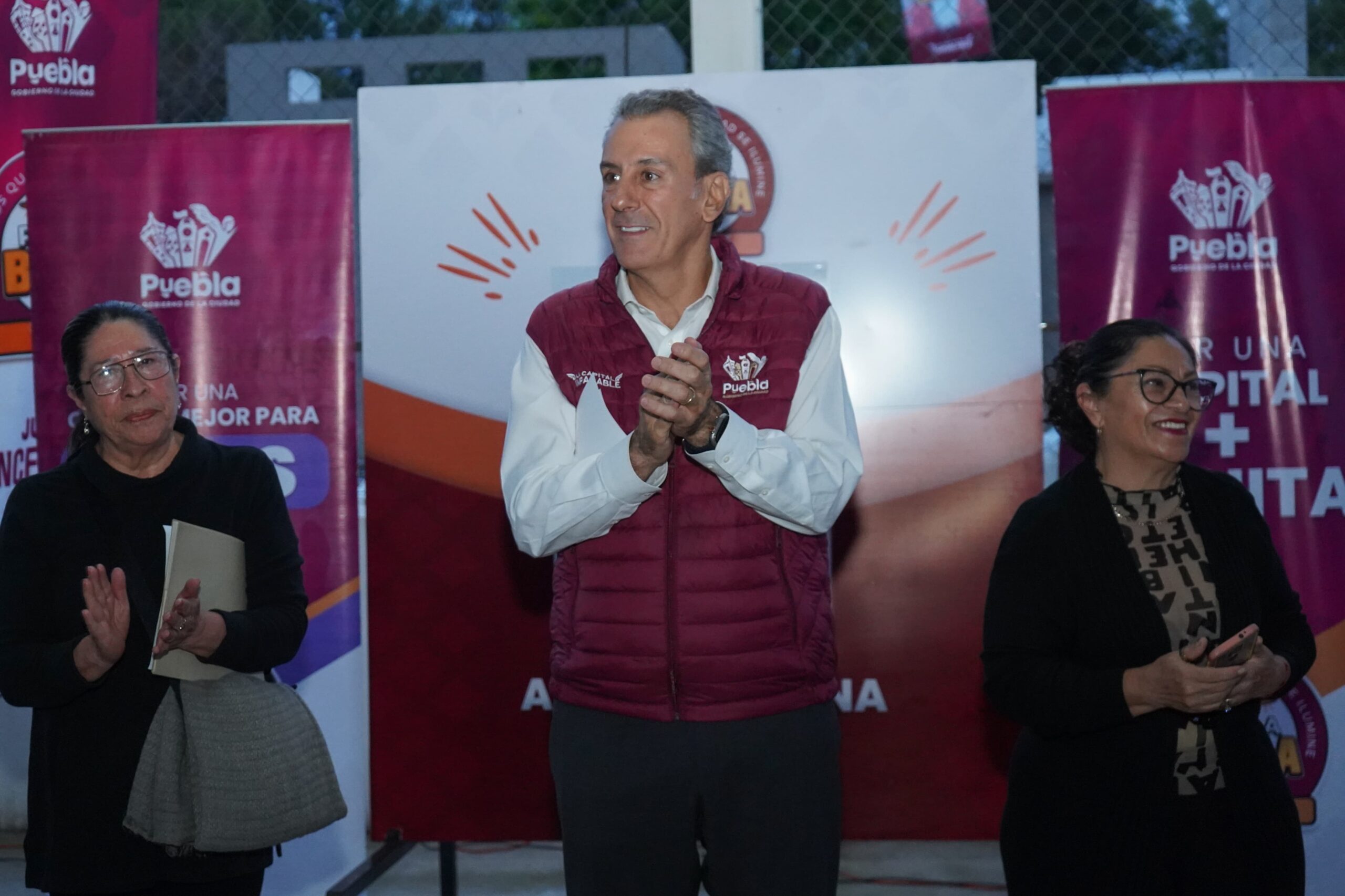 Puebla Brilla renueva alumbrado LED en San Ramón