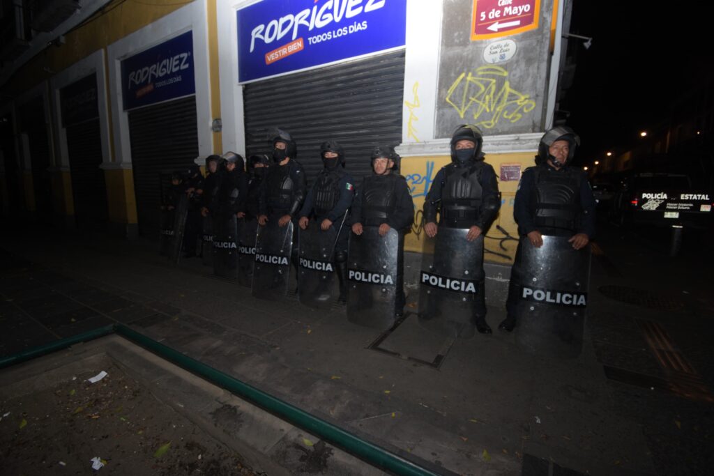 Reordenan a ambulantes en el Centro Histórico