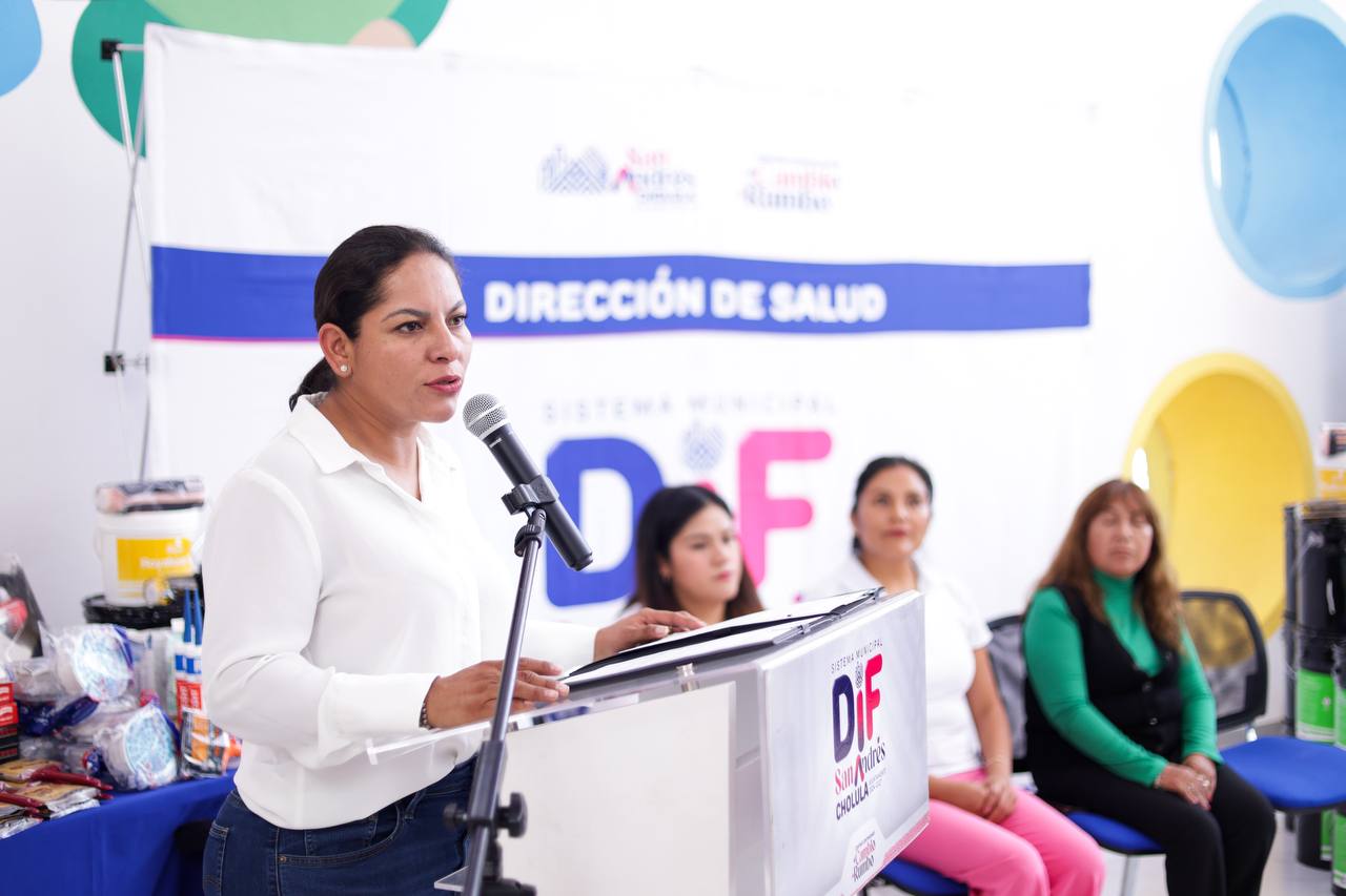 Mejora Lupita Cuautle Casas de Salud con kits médicos
