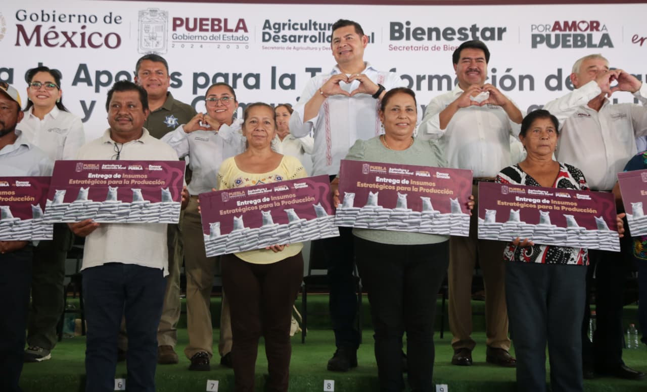 Gobierno de Puebla entrega apoyos al campo en Pantepec